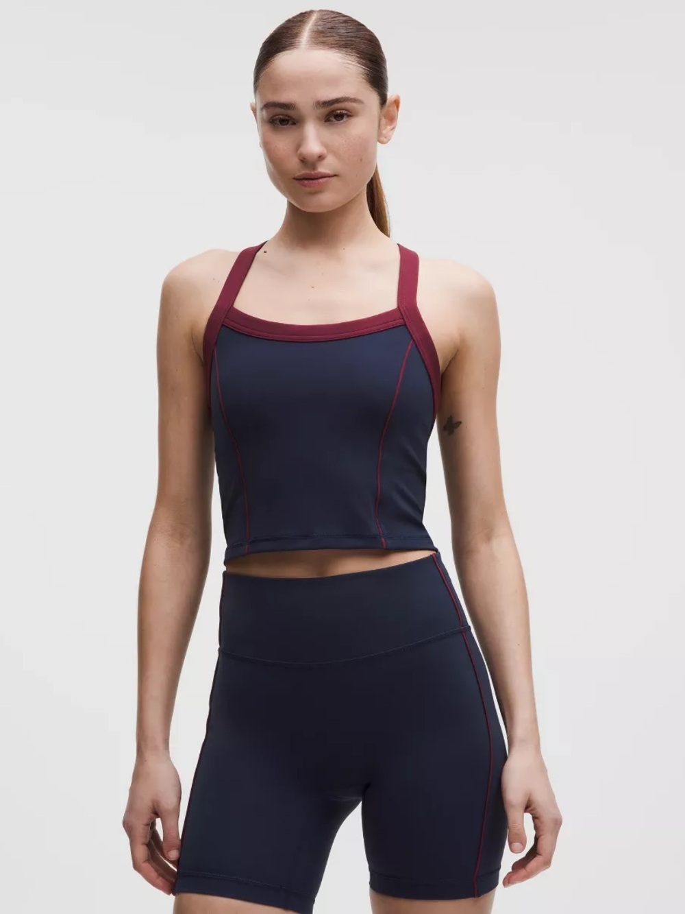 Lululemon Wunder Train Piped Strappy Tank top size 6 navy burgundy bay